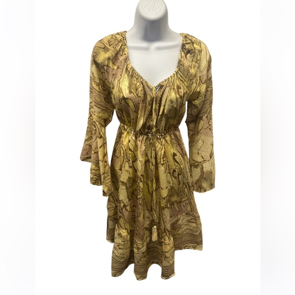 Dresses & Skirts - S/M.   NWT.  Elegant Gold Patterned Dress.  12921A. BL/RD12